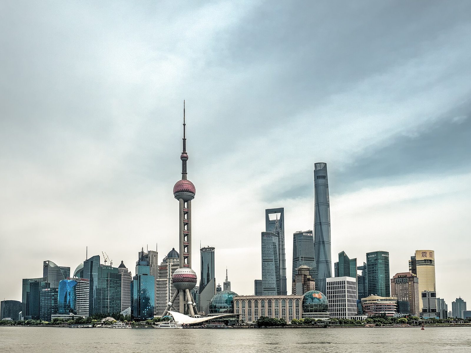 Shanghai, lo skyline di Pudong